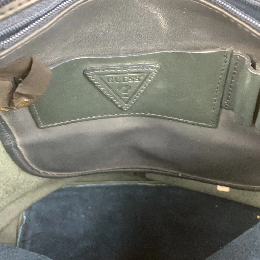 Guess Vintage Shoulder Bag Zip Close Pocket Dark Gray Black Genuine Leather